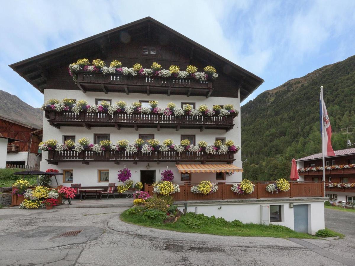 Guesthouse In Vent With Balcony Exterior photo