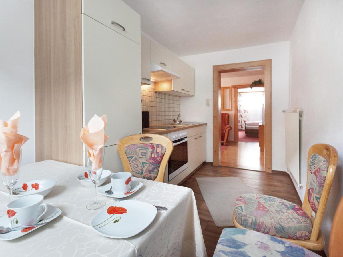 Guesthouse In Vent With Balcony Exterior photo