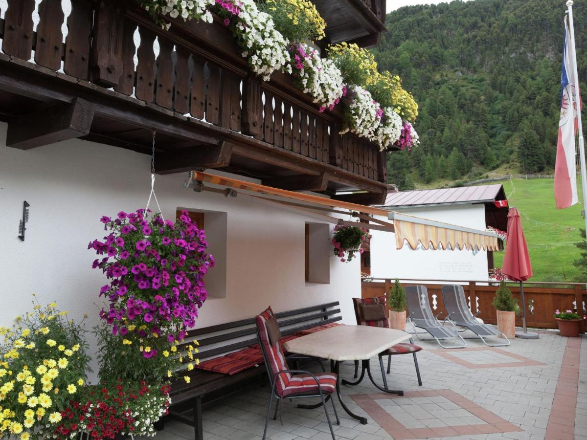 Guesthouse In Vent With Balcony Exterior photo
